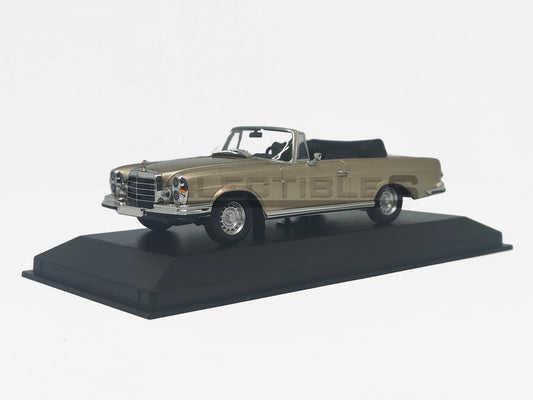 Mercedes Benz 280SE 3.5 Cabriolet - 1970 1:43 scale model car - Minichamps