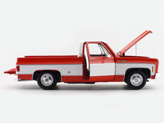 1974 Chevrolet Cheyenne Super C-10 red 1:18 licensed diecast scale model collectible