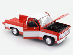 1974 Chevrolet Cheyenne Super C-10 red 1:18 licensed diecast scale model collectible