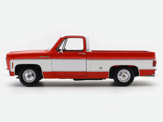 1974 Chevrolet Cheyenne Super C-10 red 1:18 licensed diecast scale model collectible