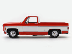1974 Chevrolet Cheyenne Super C-10 red 1:18 licensed diecast scale model collectible