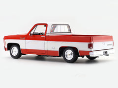 1974 Chevrolet Cheyenne Super C-10 red 1:18 licensed diecast scale model collectible