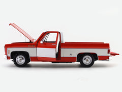 1974 Chevrolet Cheyenne Super C-10 red 1:18 licensed diecast scale model collectible
