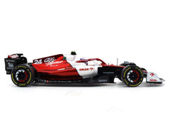 Broken Packaging : 2022 Alfa-Romeo C42 #24 Zhou Guanyu 1:18 Solido diecast scale model car collectible