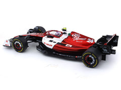 Broken Packaging : 2022 Alfa-Romeo C42 #24 Zhou Guanyu 1:18 Solido diecast scale model car collectible