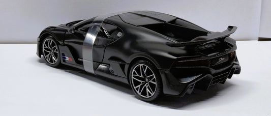 Bugatti Divo 1/24 Black Diecast model car