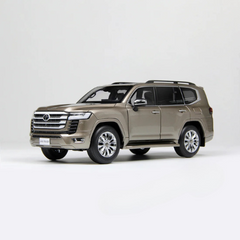 Toyota Land Cruiser White 1:18 scale model car